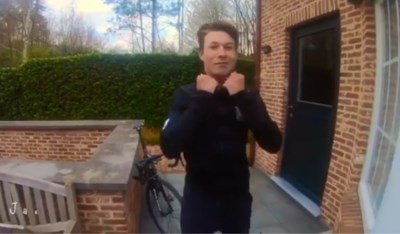 Nergens Beter Dan Thuis Philipsen En Familie Tonen Acteer Het Nieuwsblad Mobile
