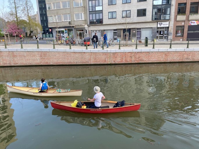 Kajakken of kanovaren op de Leie wordt dure ontspanning: coronaboete van 250 euro