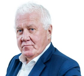 Viroloog Marc Van Ranst laat de deur op een kier voor Tour in augustus en september: “Met gele mondmaskers in de volgwagen”