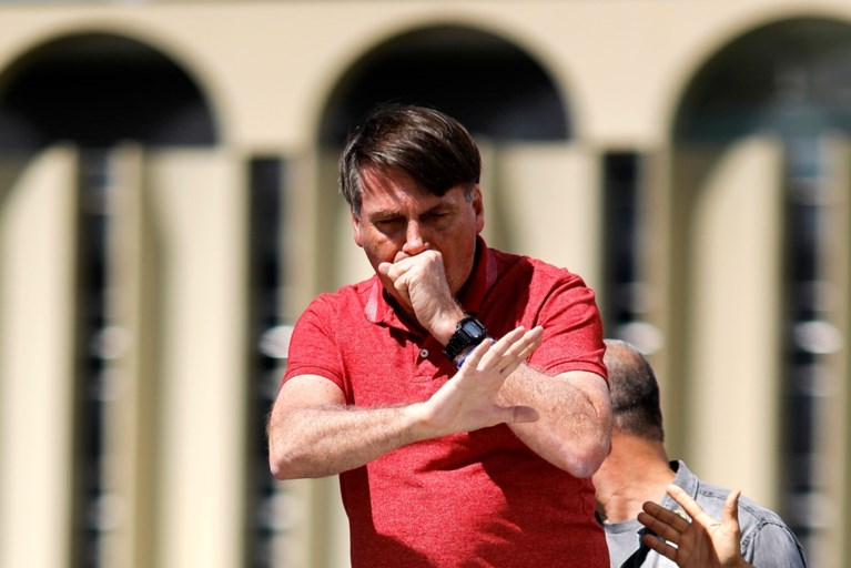 Braziliaanse president Bolsonaro demonstreert tegen coronamaatregelen