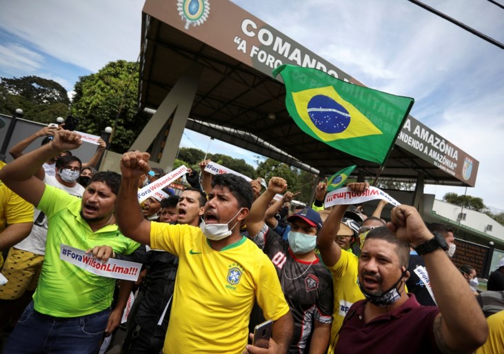 Braziliaanse president Bolsonaro demonstreert tegen coronamaatregelen