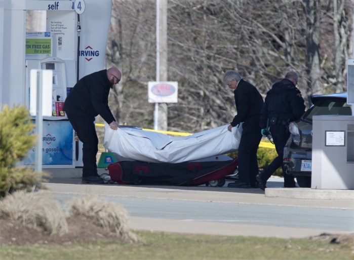 Minstens 17 doden bij schietpartij in Canada: dader had zich vermomd als agent