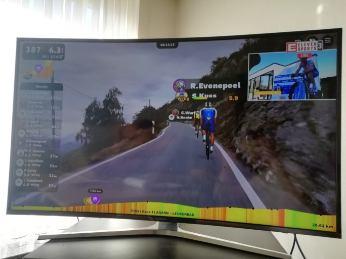 Rohan Dennis wint virtuele bergrit in Zwitserland, Remco Evenepoel zevende