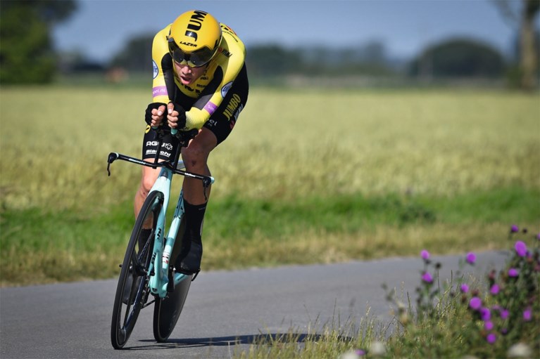 Tom Dumoulin niet wild van virtueel koersen: “Wout van Aert is normaal de koning van vermogens trappen en werd pas 10e in de Ronde”