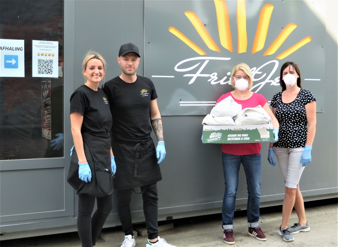 Frietjes als 'dankjewel' voor Floordam-verzorgers (Steenokkerzeel) | Het  Nieuwsblad Mobile