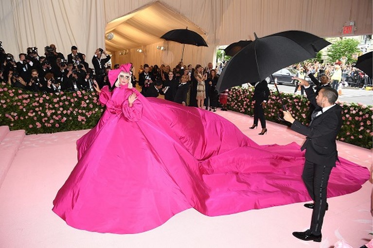 Geen Met Gala, maar dit waren de meest spectaculaire jurken van de voorbije jaren
