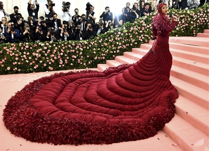 Geen Met Gala, maar dit waren de meest spectaculaire jurken van de voorbije jaren