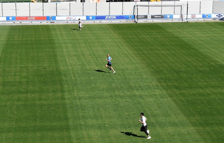 Hoe moet verder met de Serie A? Drie Fiorentina-spelers testen positief op het coronavirus, Sampdoria kent vier gevallen