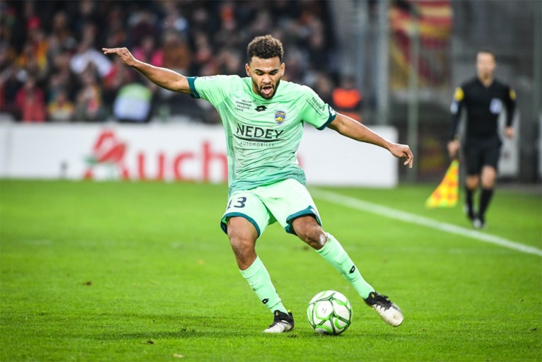 PSV informeert naar Hendrik Van Crombrugge, Anderlecht heeft Franse linksback op de radar