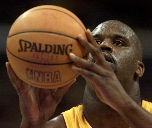 Schokgolf in basketballand? “NBA neemt na 37 jaar afscheid van Spalding-ballen en kiest voor concurrent”