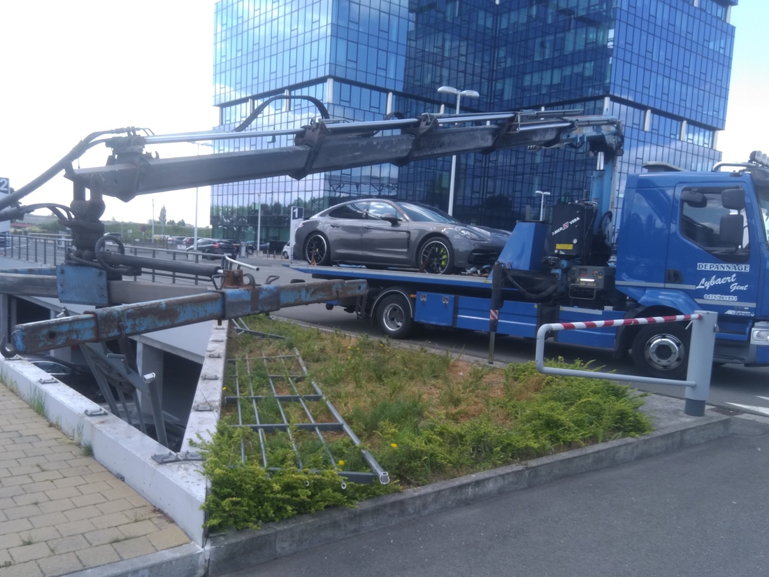 https://static.nieuwsblad.be/Assets/Images_Upload/2020/05/25/48628532-9e7c-11ea-a348-a5f6167b55a4_web_translate_-51.84851_-3.37781__scale_0.2277229_0.227723__.jpg?nomaxheight=513&nomaxwidth=767&scale=both https://static.nieuwsblad.be/Assets/Images_Upload/2020/05/25/48628532-9e7c-11ea-a348-a5f6167b55a4_web_translate_-51.84851_-3.37781__scale_0.2277229_0.227723__.jpg?nomaxheight=513&nomaxwidth=767&scale=both