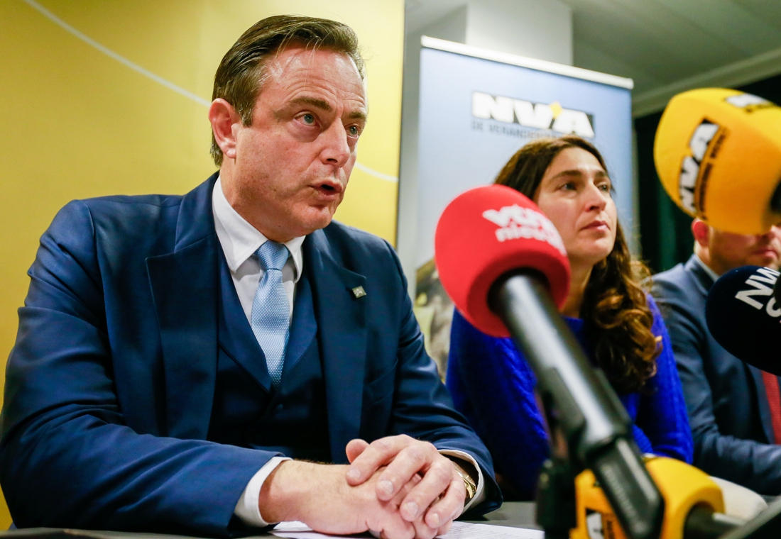 https://static.nieuwsblad.be/Assets/Images_Upload/2020/05/25/91e704c8-9b7d-11ea-ad20-e83da761e83a_web_scale_0.089666_0.089666__.jpg?nomaxheight=460&nomaxwidth=638&scale=both https://static.nieuwsblad.be/Assets/Images_Upload/2020/05/25/91e704c8-9b7d-11ea-ad20-e83da761e83a_web_scale_0.089666_0.089666__.jpg?nomaxheight=460&nomaxwidth=638&scale=both