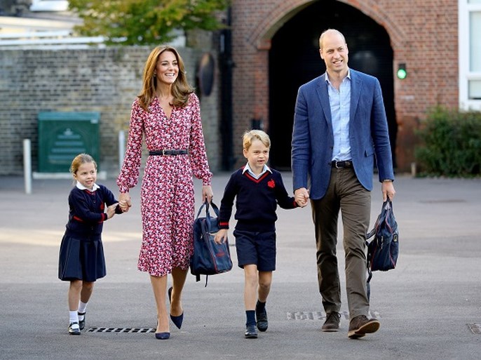 ROYALTY. De dubbelganger van prinses Amalia en groot dilemma voor William en Kate