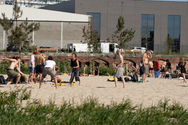 Welkom op Plage Houtdok: dit is de nieuwe hotspot van Gent
