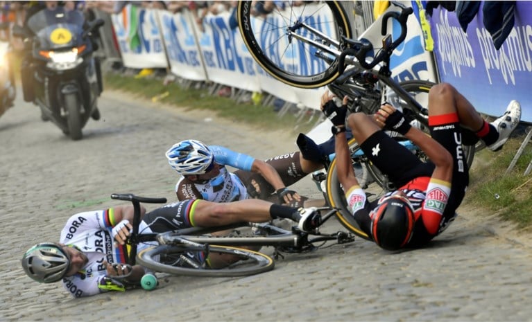 Opmerkelijk! Greg Van Avermaet gaf in heel zijn carrière slechts 9 keer op en jaagt nu op het record van Froome