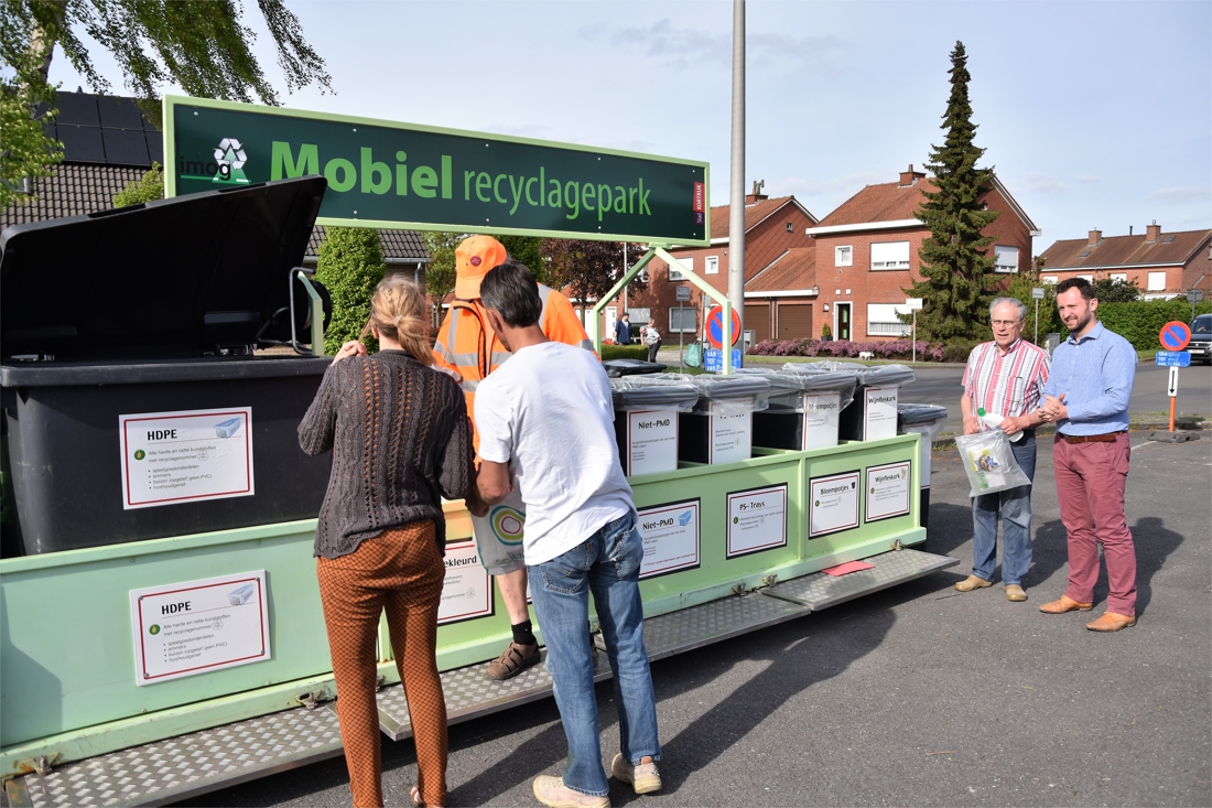 Hier Komt Het Recyclagepark Naar Je Toe Deze Zomer: “Niet Ie... (Gent ...