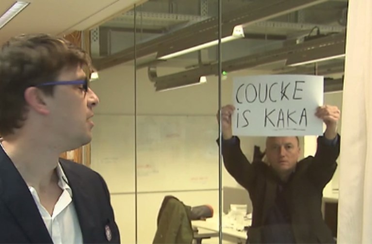 Nieuwe Anderlecht-voorzitter Wouter Vandenhaute draagt makelaarsbureau ‘Let’s play’ officieel over… met een symbolische boodschap