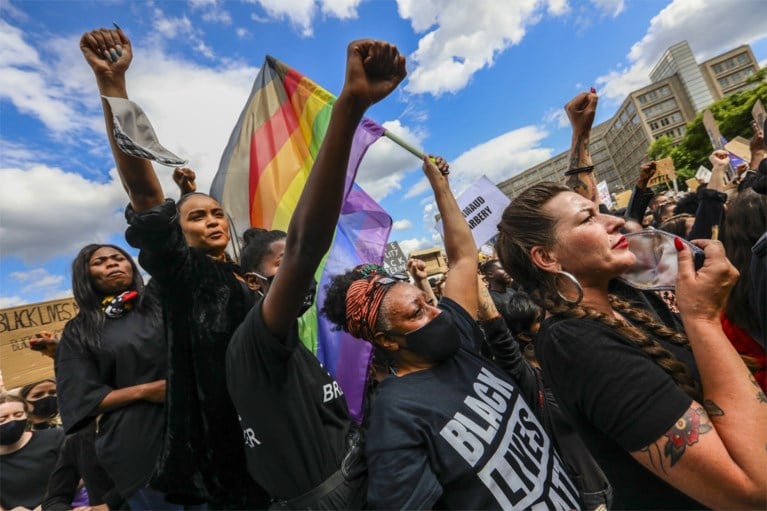OVERZICHT. ‘Black Lives Matter’-betogingen in Antwerpen, Luik, Sydney, Parijs, Berlijn, Londen, Manchester...