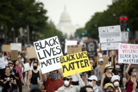 Washington maakt zich op voor “mogelijk grootste manifestatie ooit” tegen racisme en politiegeweld