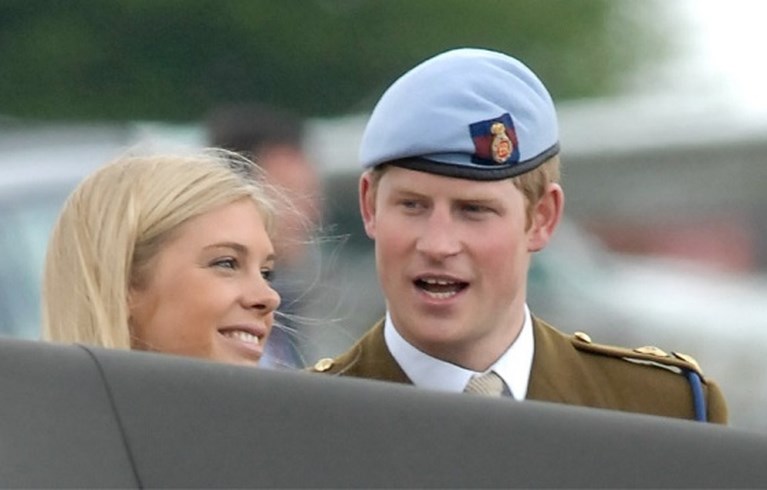 ROYALS. De schuilnaam van prins Harry en Máxima kruipt op de fiets