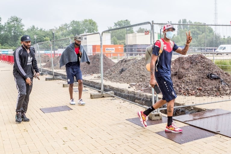 Lamkel Zé mist test en mag niet trainen na haarpigmentatie, Antwerp not amused
