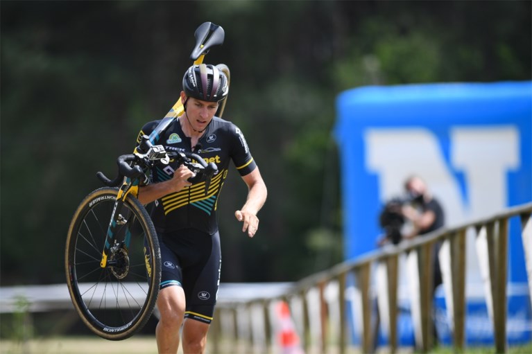 Voor échte cross is het nog even te vroeg, maar toppers in het veld leveren nu al strijd in ‘Slag om Balenberg’