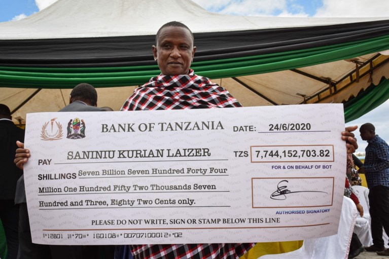 Mijnwerker vindt twee zeldzame edelstenen in Tanzania en is in een klap miljonair