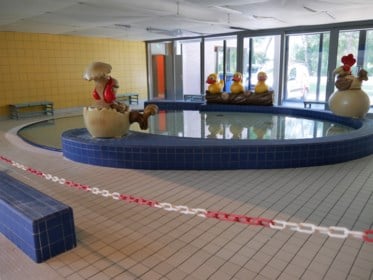Peuterbad Glijbaan En Borrelbaden Blijven Dicht In Zwembad Deinze Het Nieuwsblad Mobile