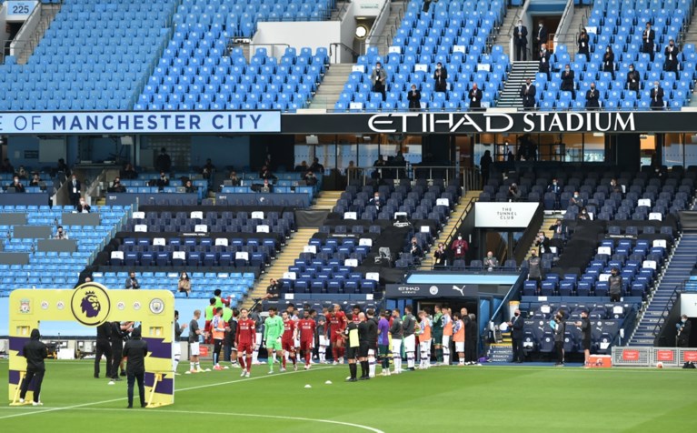 Kevin de Bruyne en co vormen erehaag voor kampioen Liverpool (maar één speler had daar absoluut géén zin in)