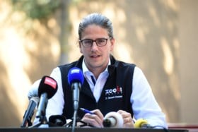 Dierenverzorgster (55) sterft na een tijgeraanval in de dierentuin van Zürich, klein meisje zou alles gezien hebben