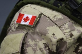 Canadees legervliegtuig maakt rechtsomkeer uit vrees voor corona-uitbraak