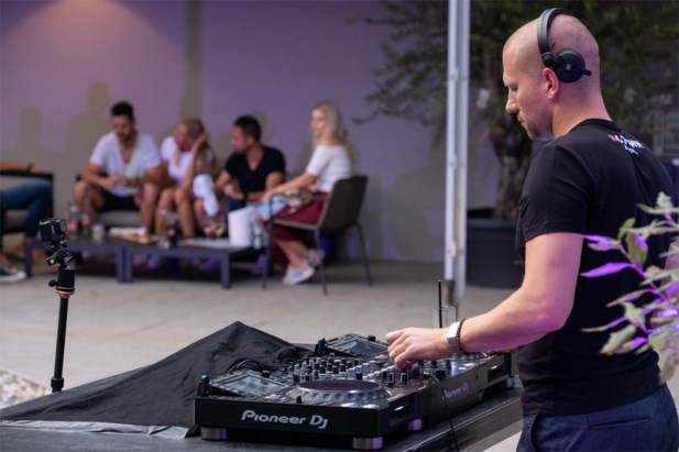 Dj S Van Motown And More Zagen Zomer In Het Water Vallen En Bonheiden Het Nieuwsblad Mobile