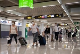Akkoord over verplichte quarantaine na vakantie: regering vaardigt reisverbod uit voor bepaalde gebieden