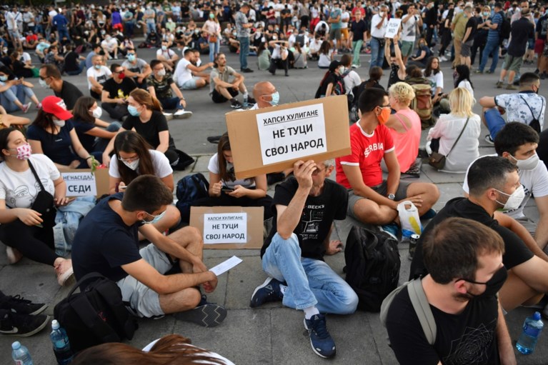 Protesten in Belgrado verlopen donderdagavond vreedzaam
