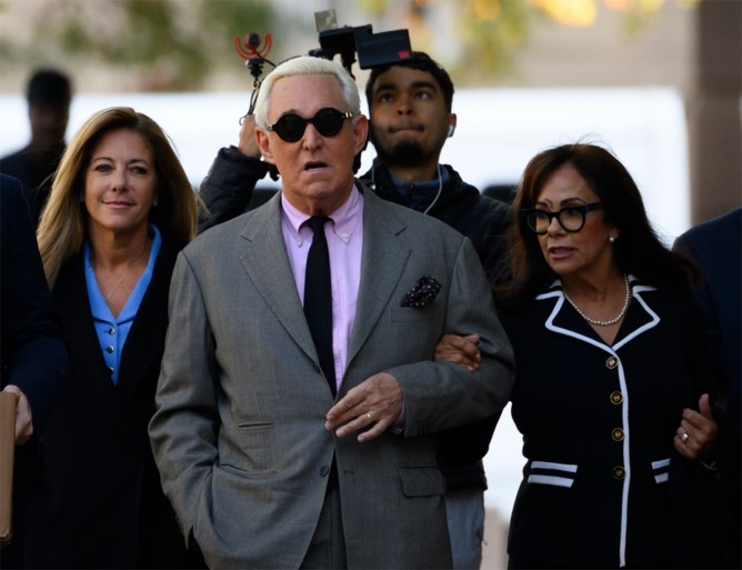 Oud-procureur Mueller zal getuigen in de senaat over vrijlating van Roger Stone