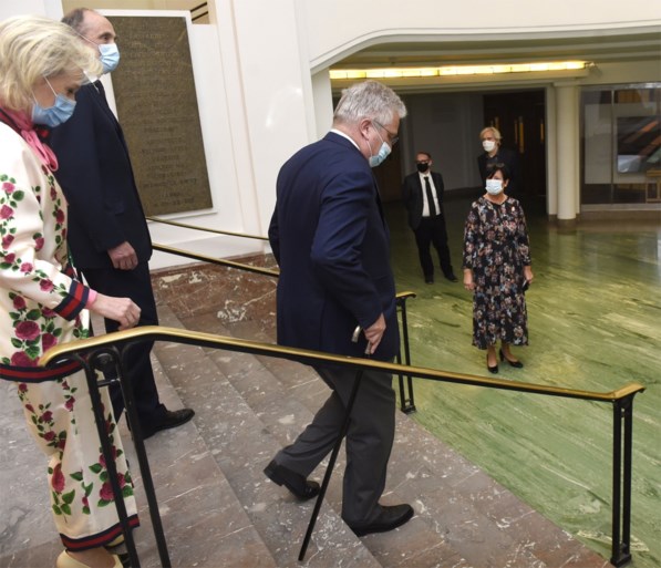 Waarom prins Laurent met wandelstok rondloopt: “Het gaat niet te best met mij”