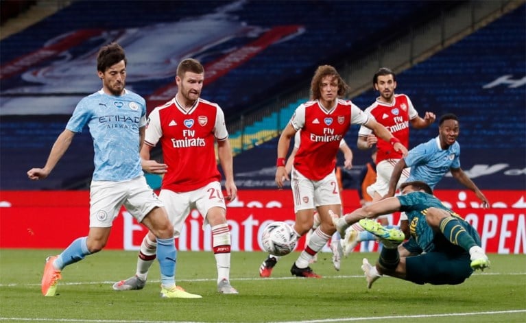 Aubameyang verknalt bekerdroom van Kevin De Bruyne: Arsenal knikkert Manchester City uit FA Cup