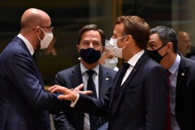 “Deal!” Net voor record langste EU-top ooit compromis over ‘maar’ 390 in plaats van 500 miljard euro subsidies