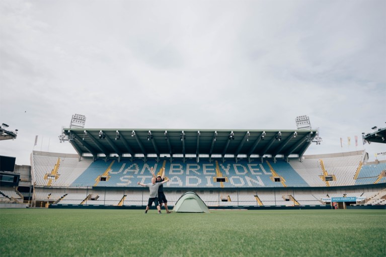 Dieter Coppens en Kevin brengen de nacht door in stadion Club Brugge