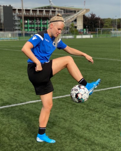 Belgian Cat Julie Vanloo traint mee met de vrouwenploeg ...