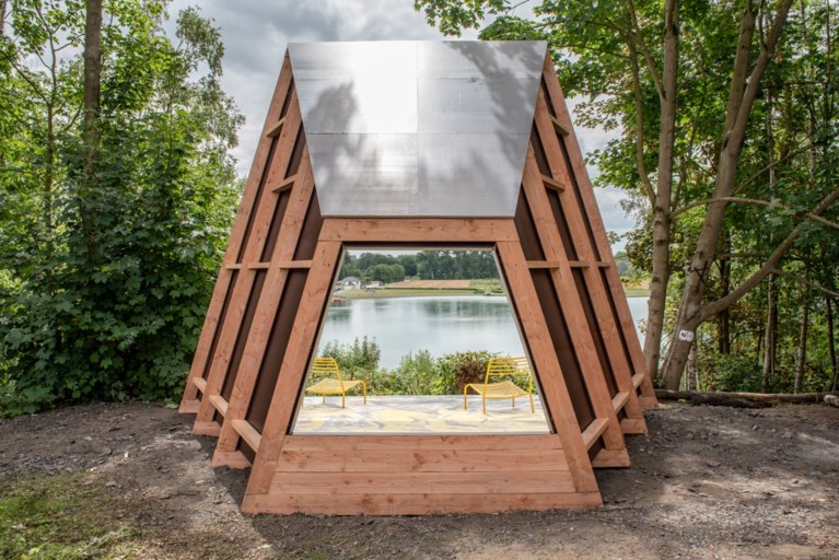 Spiegelpaviljoen, even over de Belgische grens, zet de natuur op zijn kop