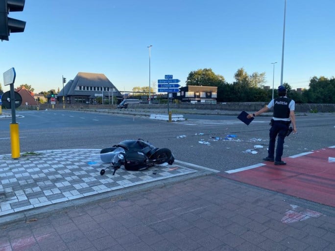 Bromfietser overleden na zwaar ongeval in Aartselaar
