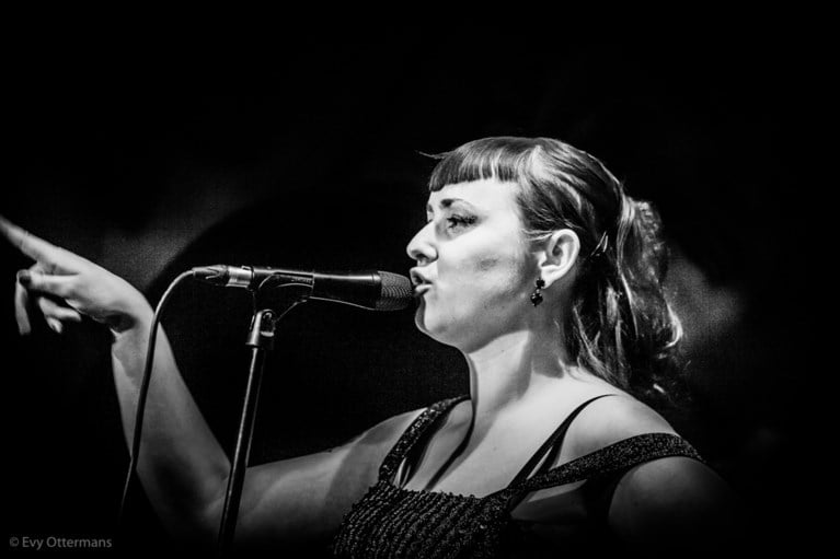 Cultuuragenda. Taboedoorbrekend cabaret, Mama’s Jasje, en een heel persoonlijke fototentoonstelling