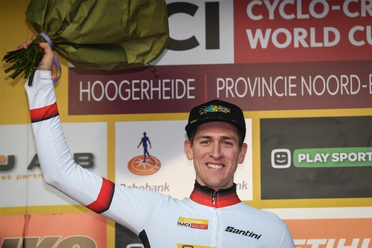 Toon Aerts is blij nog eens vijf dagen na elkaar te kunnen koersen: “Conditie opdoen voor later”