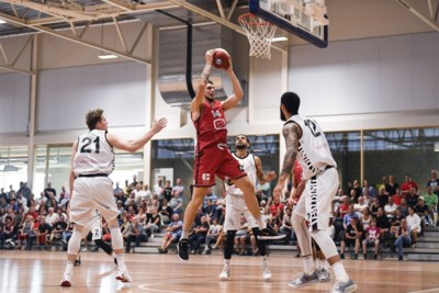 Duitse Basketbalclub Ontslaat Speler Die Coronaregels Negeer