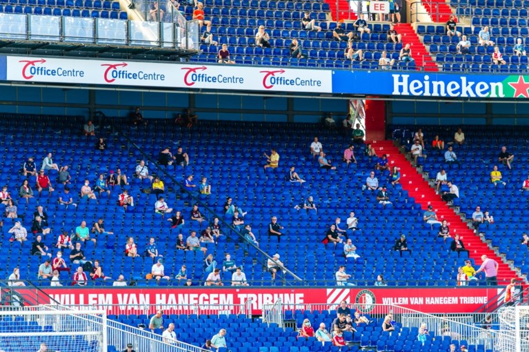 Intussen in Nederland: Feyenoord traint voor ruim duizend fans in De Kuip
