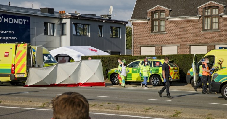 Nieuwe beelden tonen aanstormende Dodge in Houthalen en massale hulpverlening achteraf