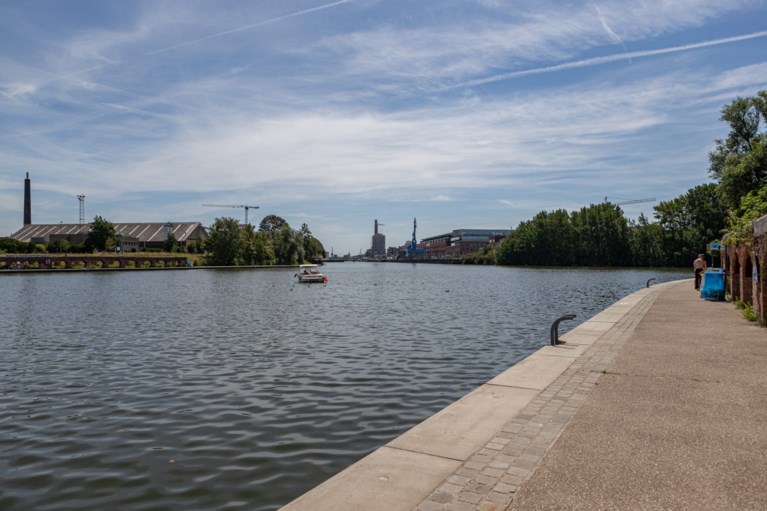 38 graden en geen verkoeling: hitte jaagt Gentenaars de stad uit