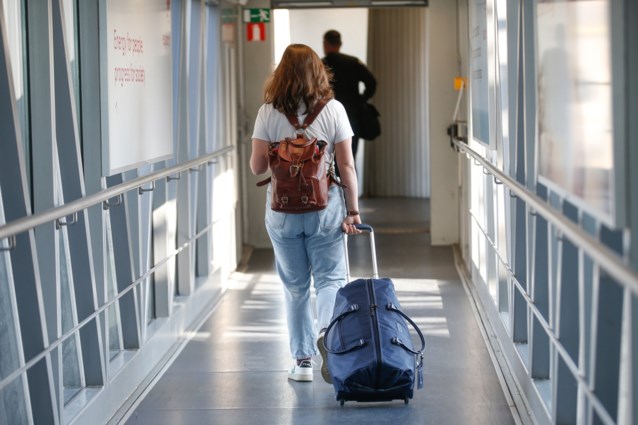 OVERZICHT. Steeds meer landen zetten België of Belgen op de rode lijst