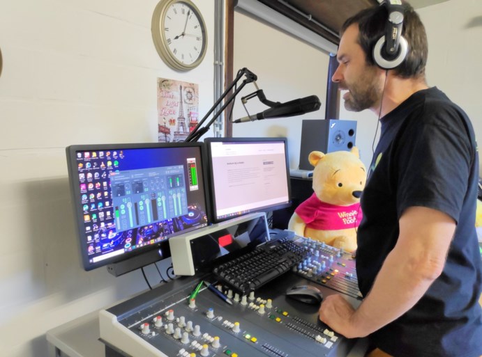 Dj start digitale ‘Lo Radio’: “Ondernemen is altijd risicovol, dat is met radio maken niet anders”